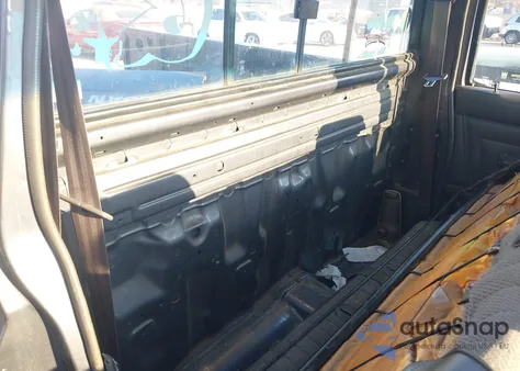 1990 Nissan D21 Short Bed z USA, uszkodzony, nr VIN 1N6SD11SXLC367359